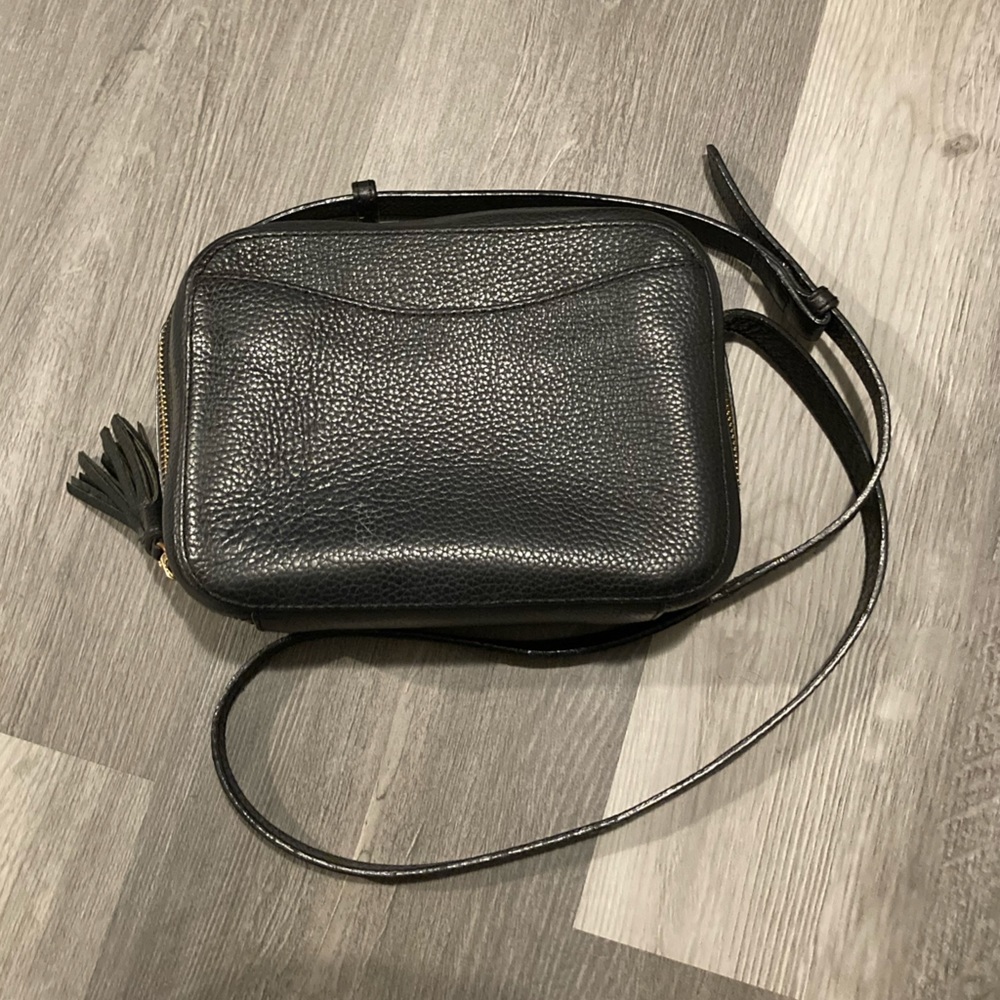 Cuyana crossbody bag